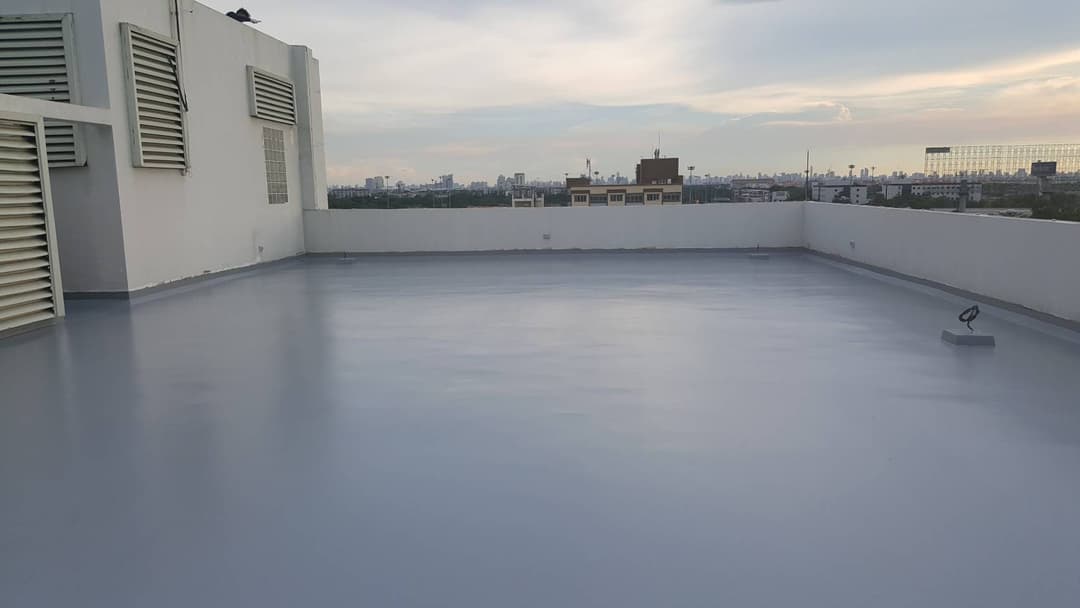 งานนซึมดาดฟ้า ด้วย PU Waterproofing @สถานที่