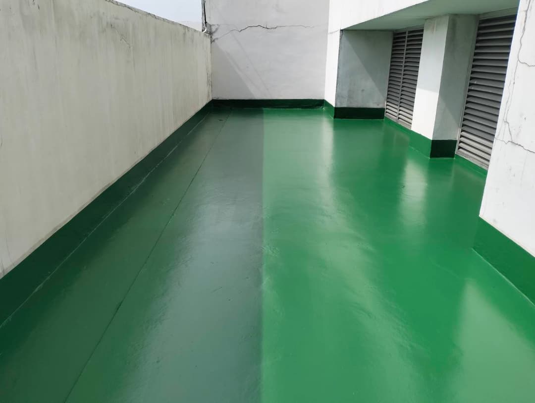 งานนซึมดาดฟ้า ด้วย PU Waterproofing @สถานที่
