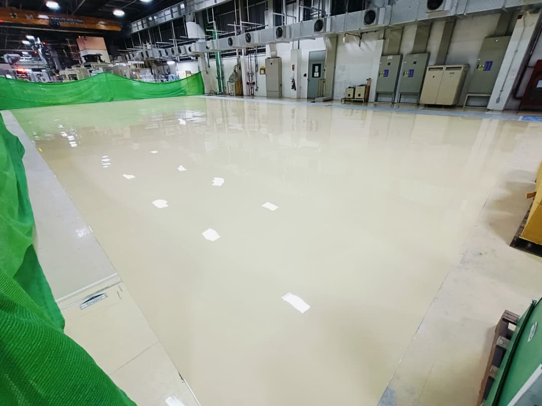 งานพื้น Epoxy self leveling  @เด็นโซ่