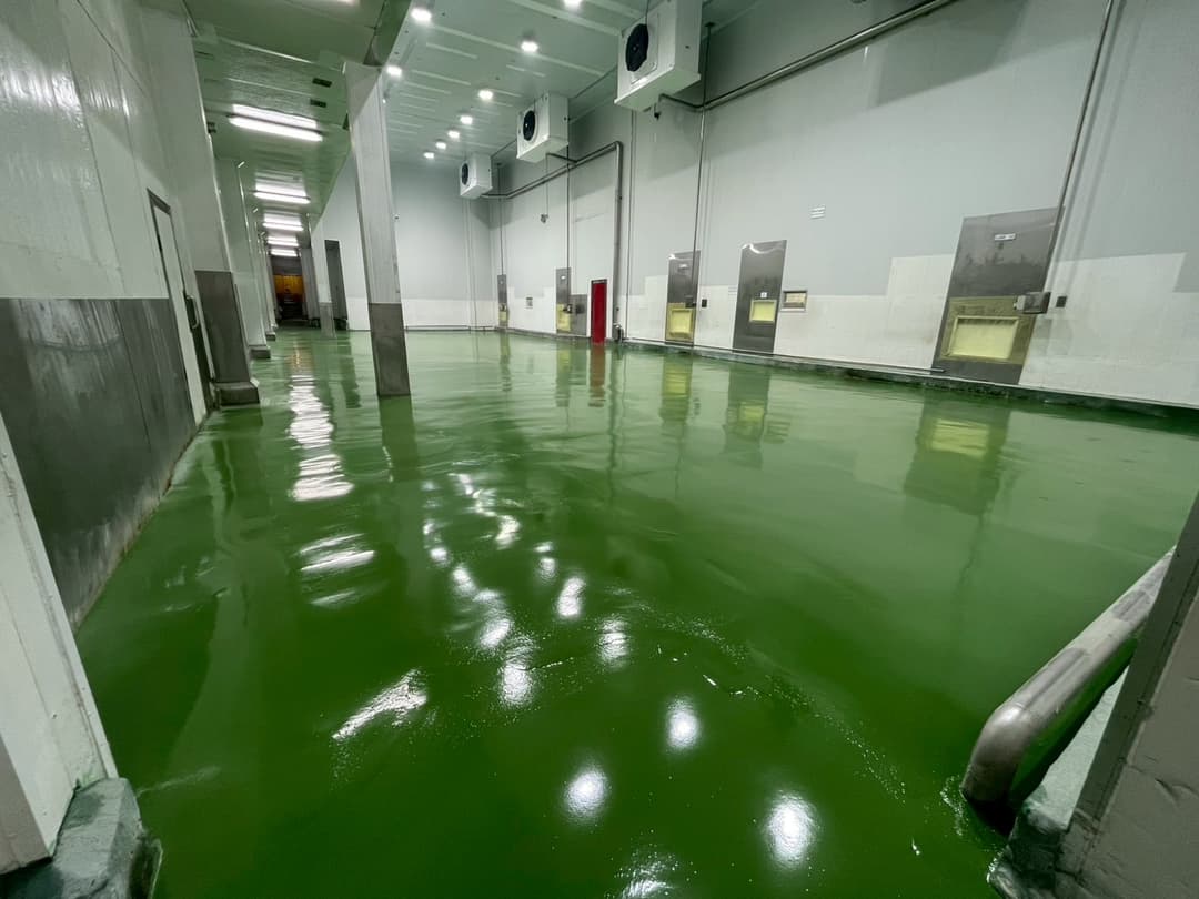 งานเคลือบพื้น PU Polyurethane MF @สหฟาร์มลพบุรี